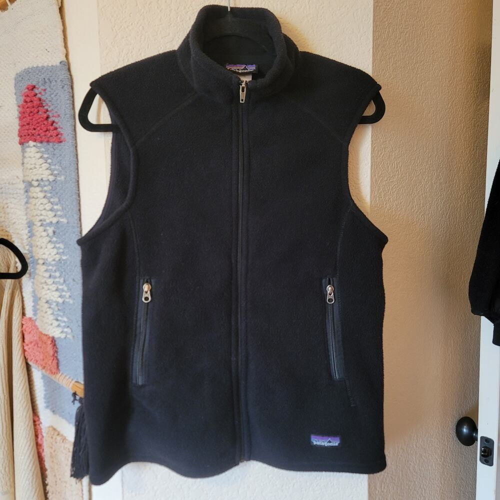 Patagonia Synchilla Vest in Black, sz Large